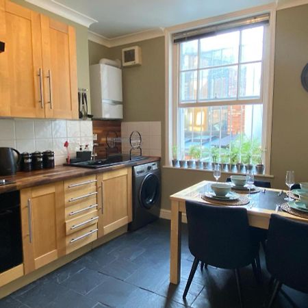 Spacious 2-Bed Flat With Garden, 3 Minutes Walk From Oval Tube Station 伦敦 外观 照片